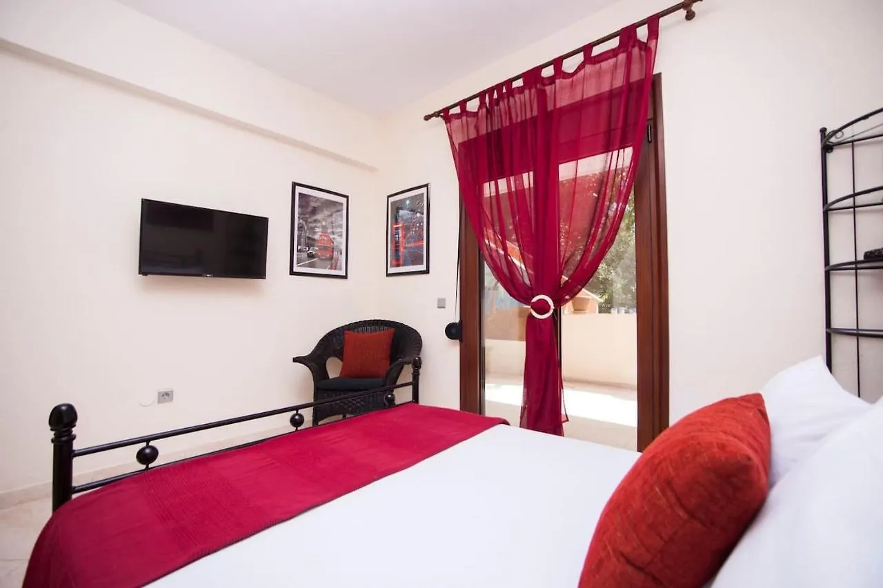 Apartment Beautiful Home With Exotic Garden At Peukoxori! Pefkochori