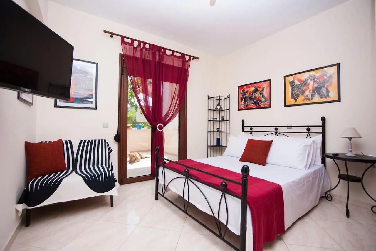 Beautiful Home With Exotic Garden At Peukoxori! Pefkochori 0*,