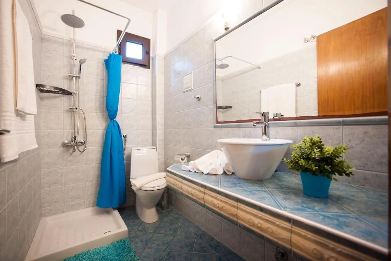 Apartment Beautiful Home With Exotic Garden At Peukoxori! Pefkochori Greece