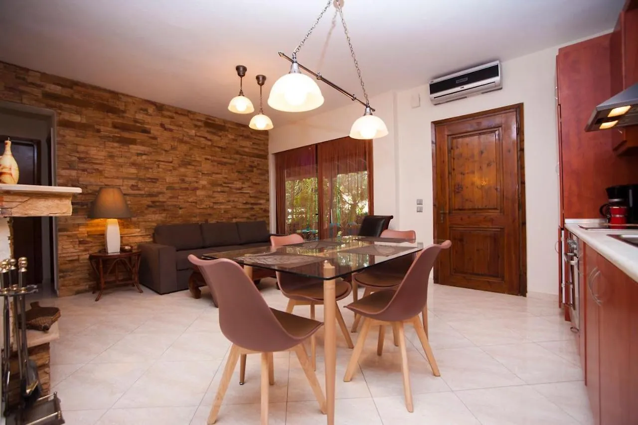 Beautiful Home With Exotic Garden At Peukoxori! Pefkochori