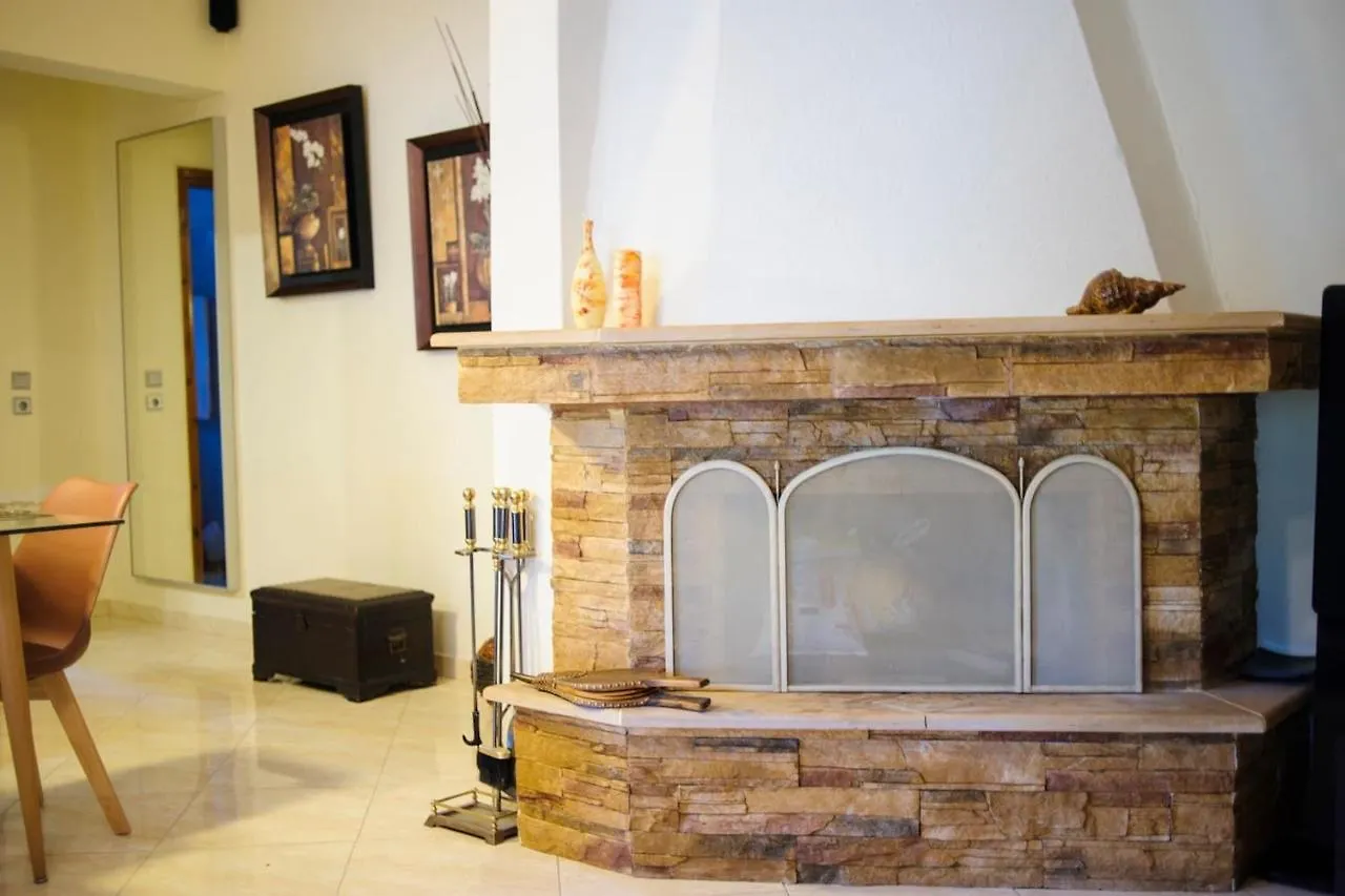 Beautiful Home With Exotic Garden At Peukoxori! Pefkochori Apartment