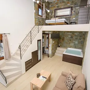Stone Suites Πευκοχώρι